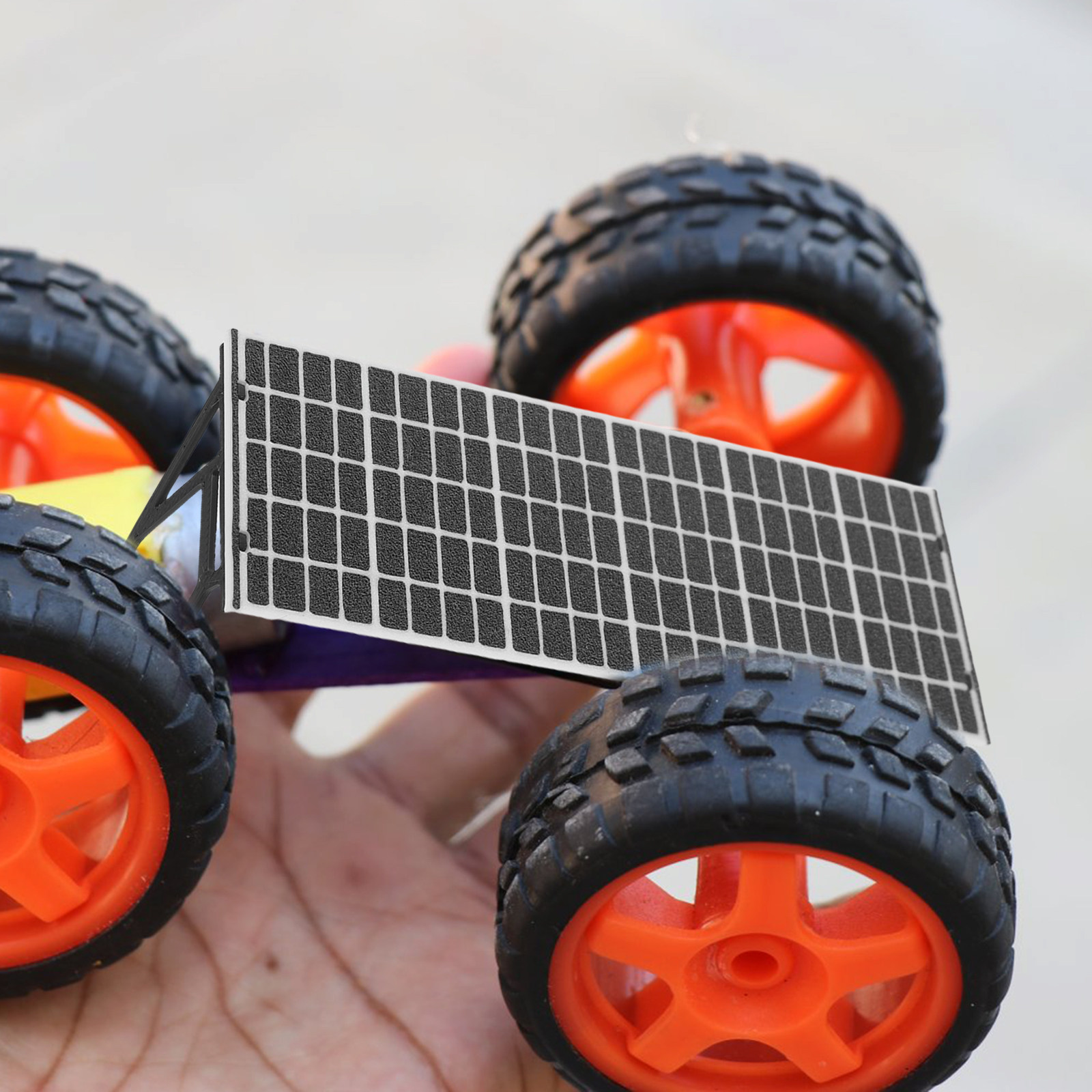 1:64スケールミニソーラーパネル、小型ソーラーセルモジュー - Renewable Energy Diorama のレビューと価格